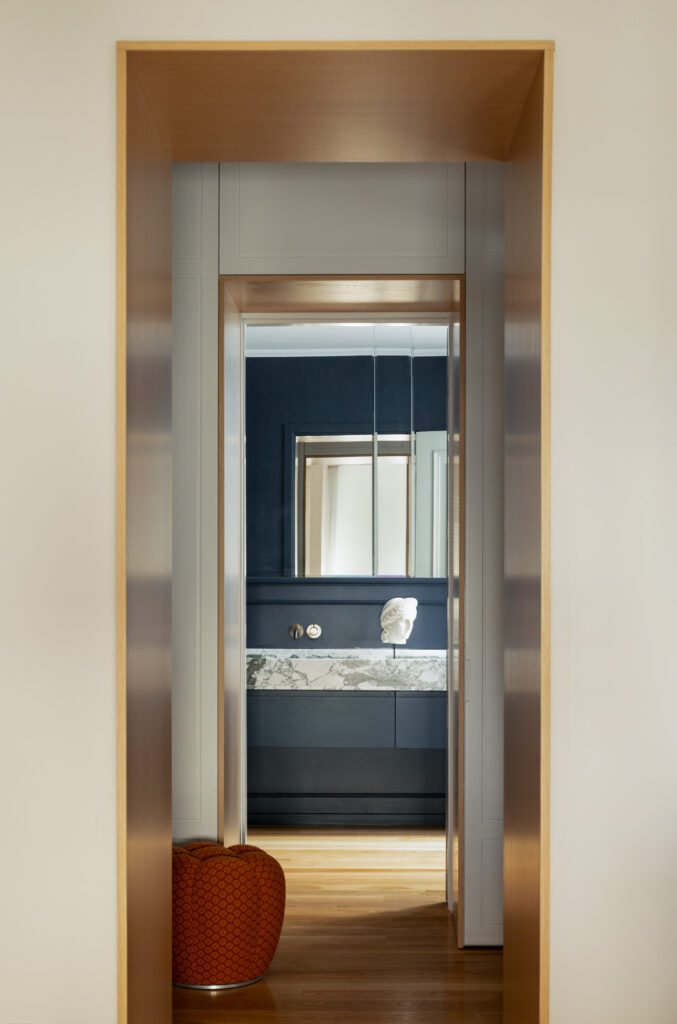 Vestidor y baño en Reformas Bilbao Tabula